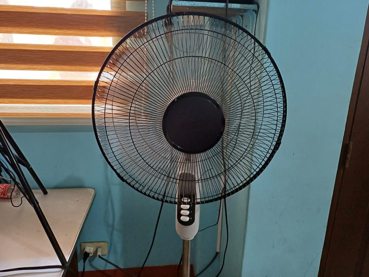 폭염 필수 가전 선풍기 - 서큘레이터와 함께 쓰면 냉방 효율이 올라간다