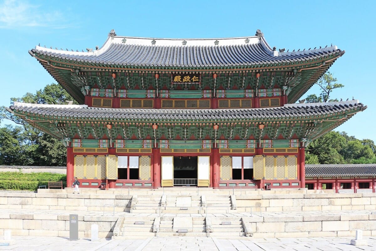창덕궁 달빛기행 동선에 포함된 인정전 정면 전경