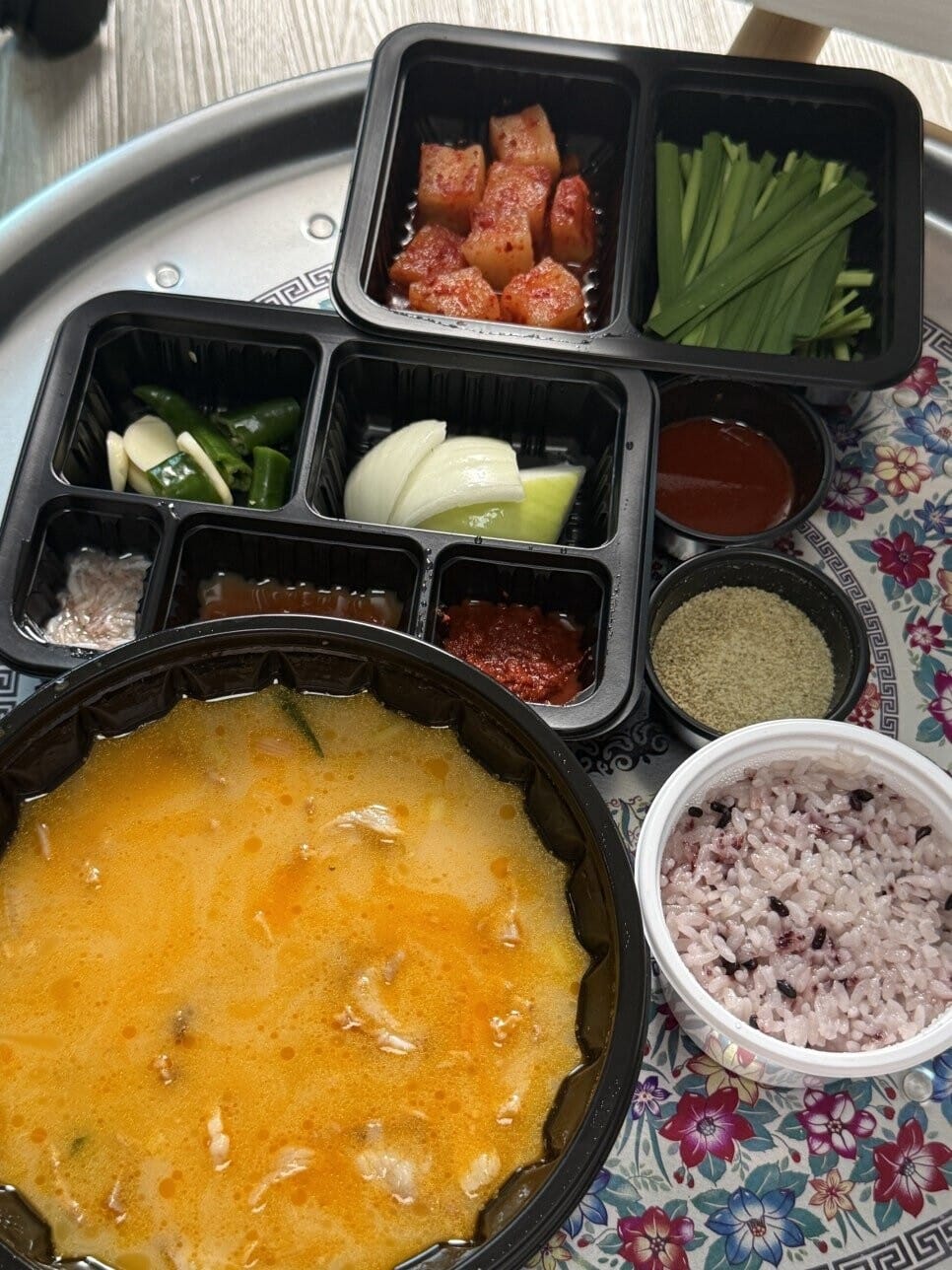 목포 마선생 얼큰국밥 배달 한 상 — 모둠국밥·잡곡밥·기본찬